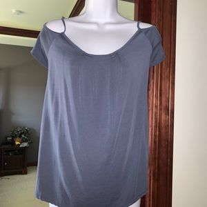 Flowy cold shoulder tank